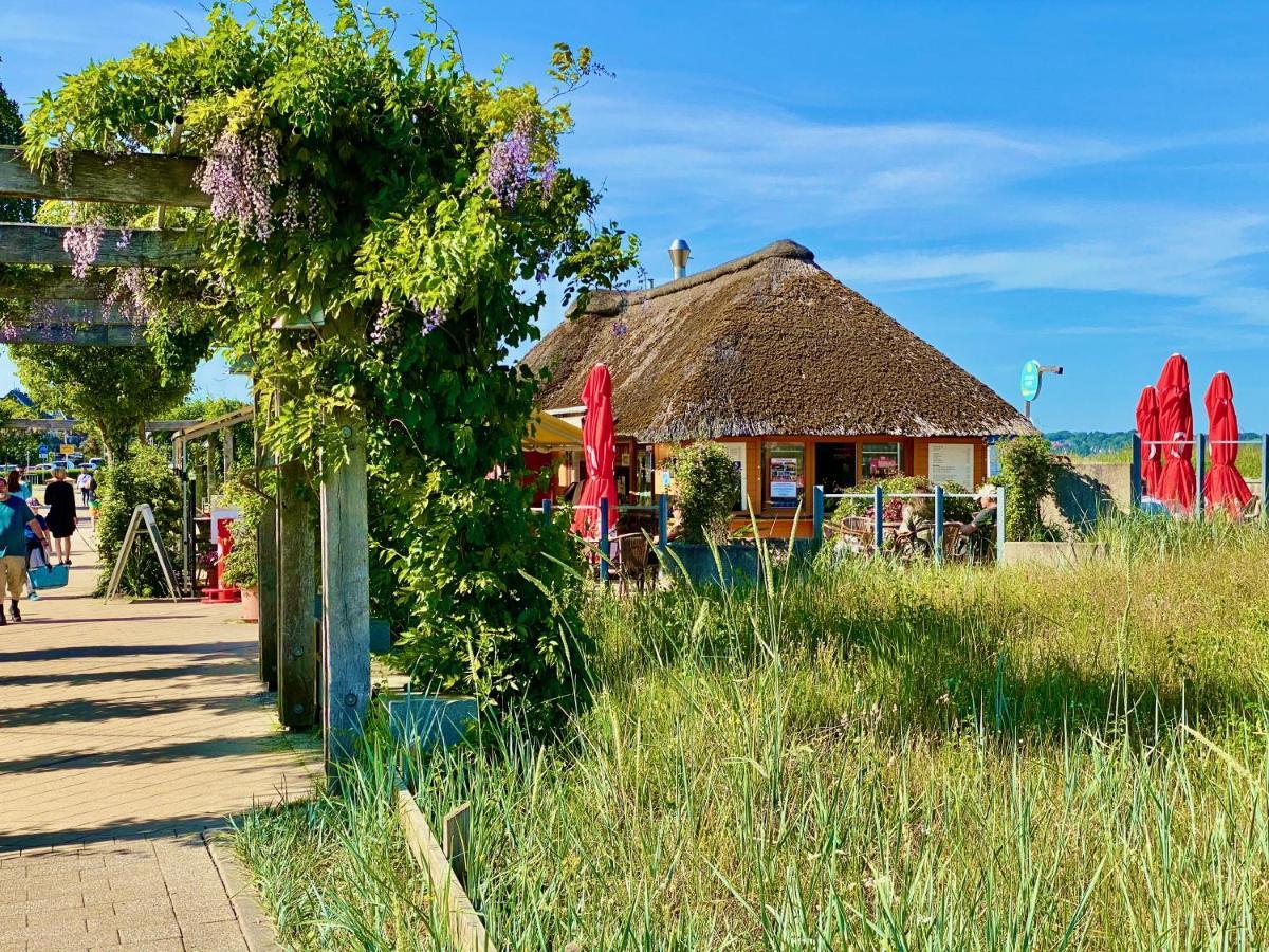 Casa Raphael Direkt Am Scharbeutzer Strand Luaran gambar