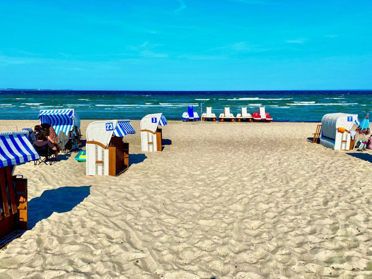 Casa Raphael Direkt Am Scharbeutzer Strand Luaran gambar