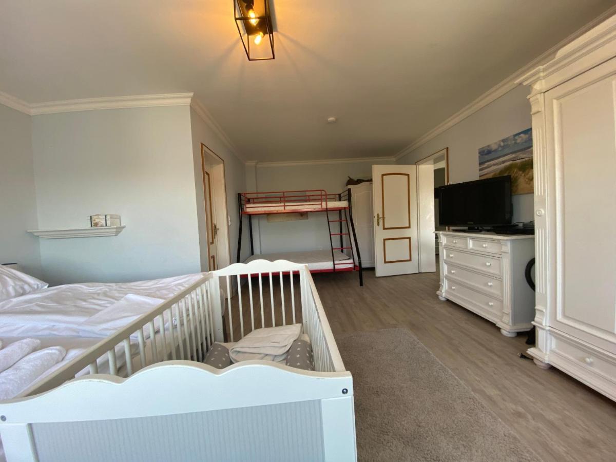 Casa Raphael Direkt Am Scharbeutzer Strand Luaran gambar